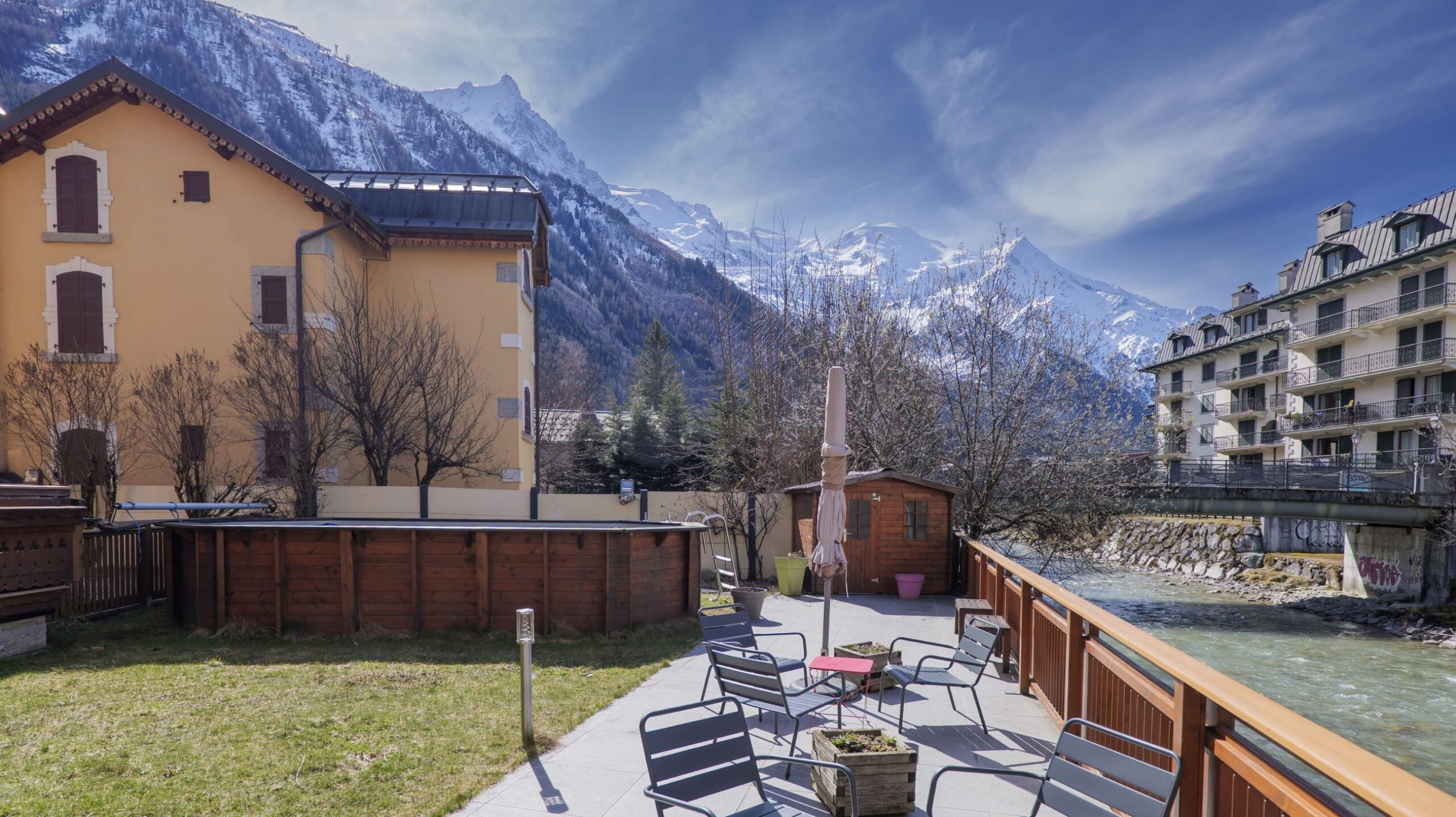 hotel centre chamonix piscine