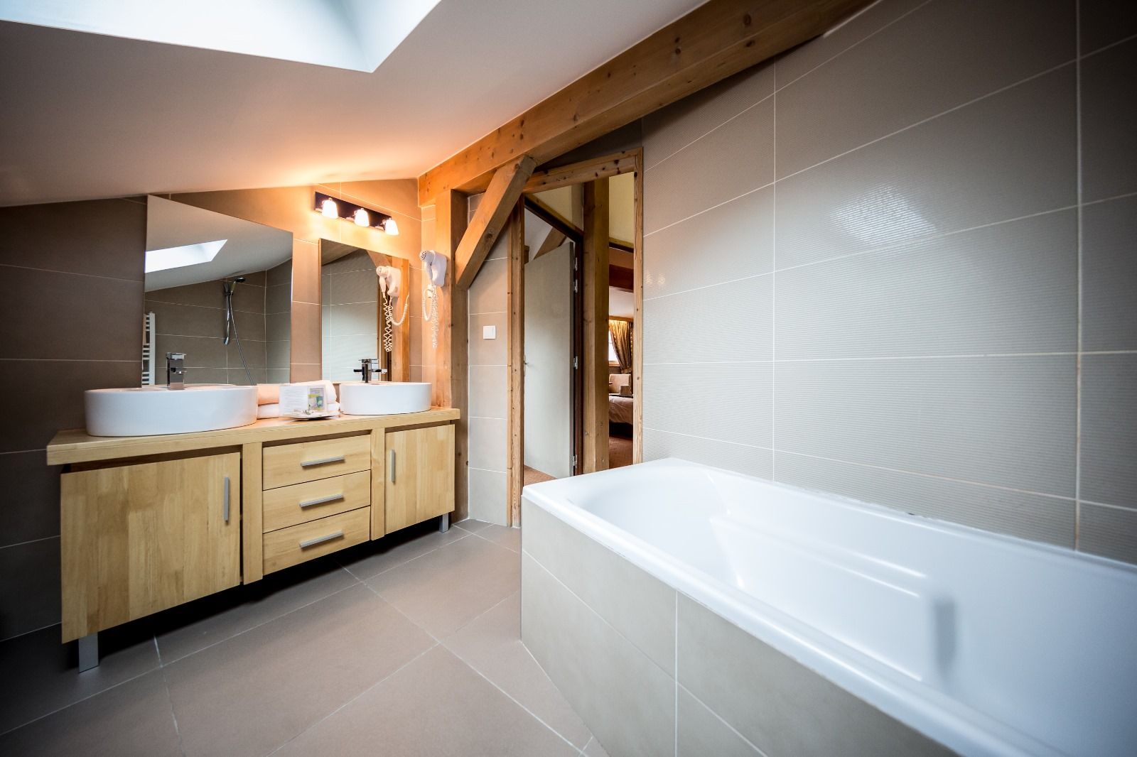 Salle de bain suite familiale Lyret Chamonix